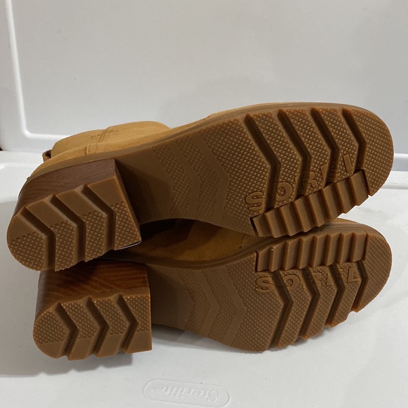 Sorel Cate block heel booties in suede camel brown size 6.5 - Picture 9 of 12